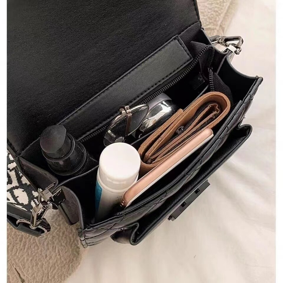 Celeste – Chic Crossbody Bag