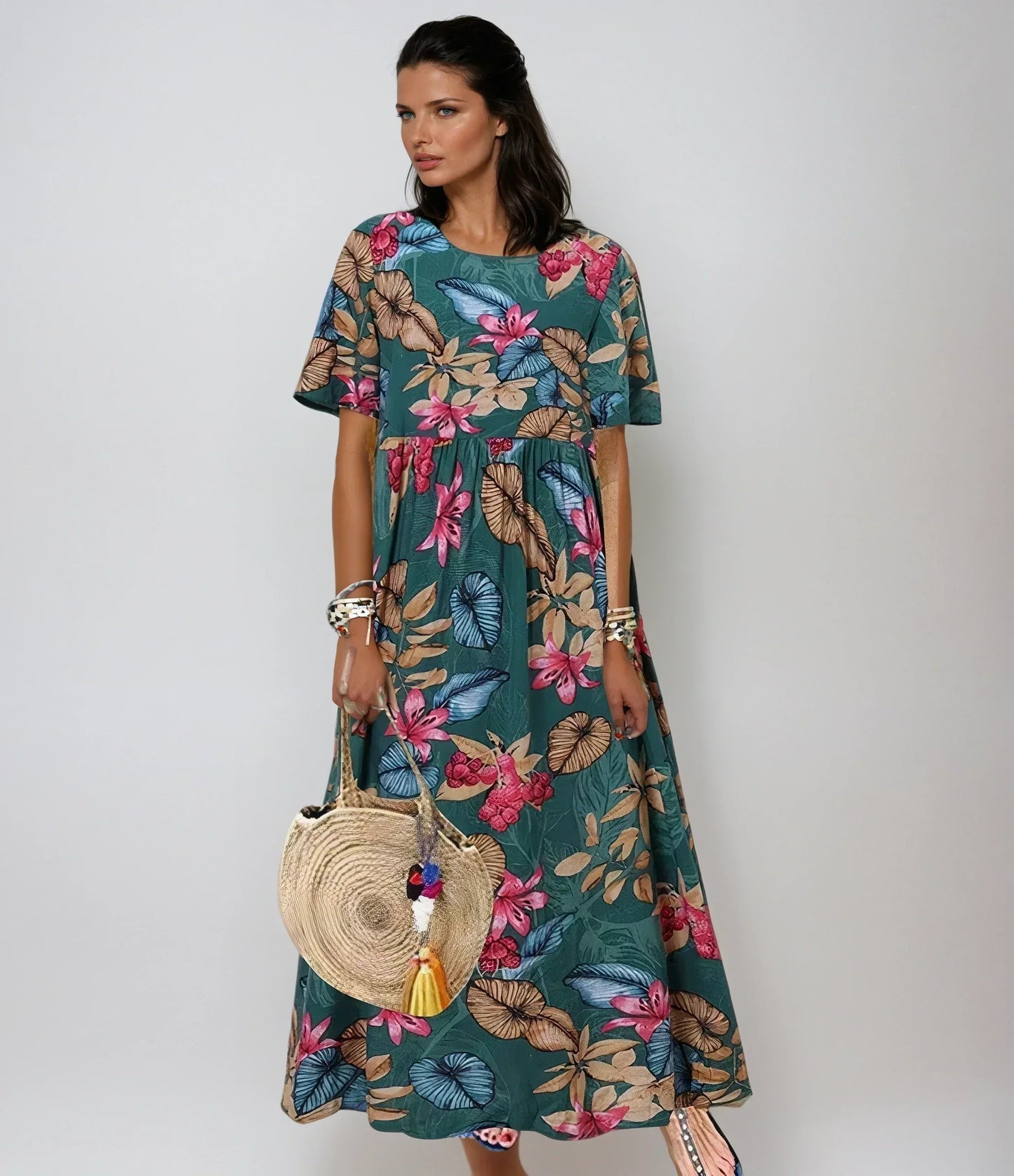 Isla – Graceful Summer Bloom