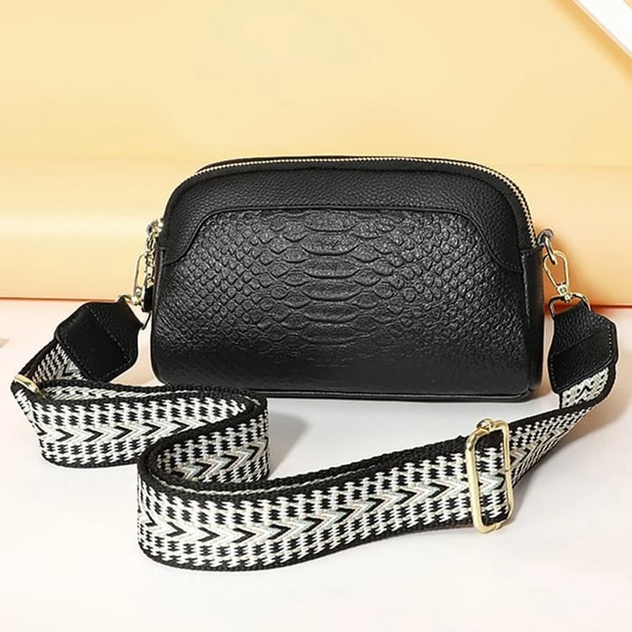 Allira – Croc-Pattern Mini Crossbody Bag