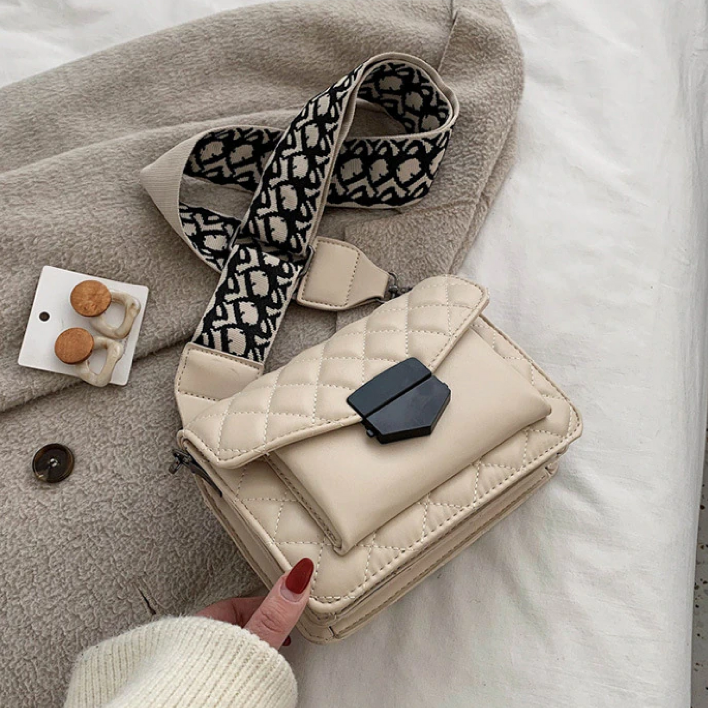 Celeste – Chic Crossbody Bag