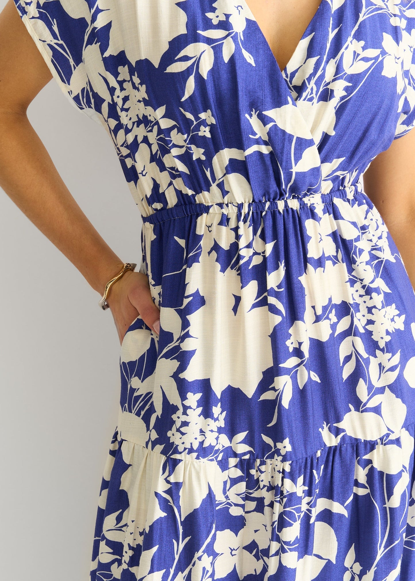 Livia – Floral Maxi Dress