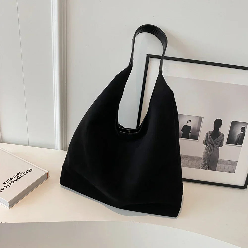 Livia – Soft Suede Bag