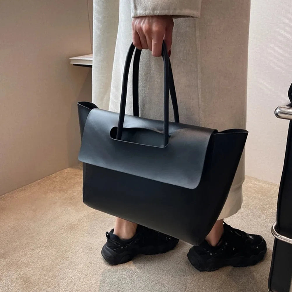 Tova – Minimalist Shoulder Bag