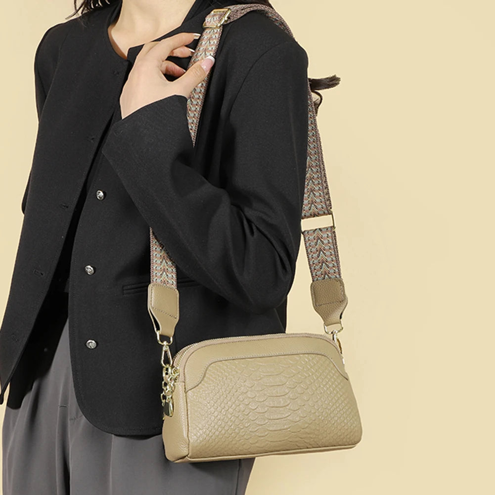 Allira – Croc-Pattern Mini Crossbody Bag