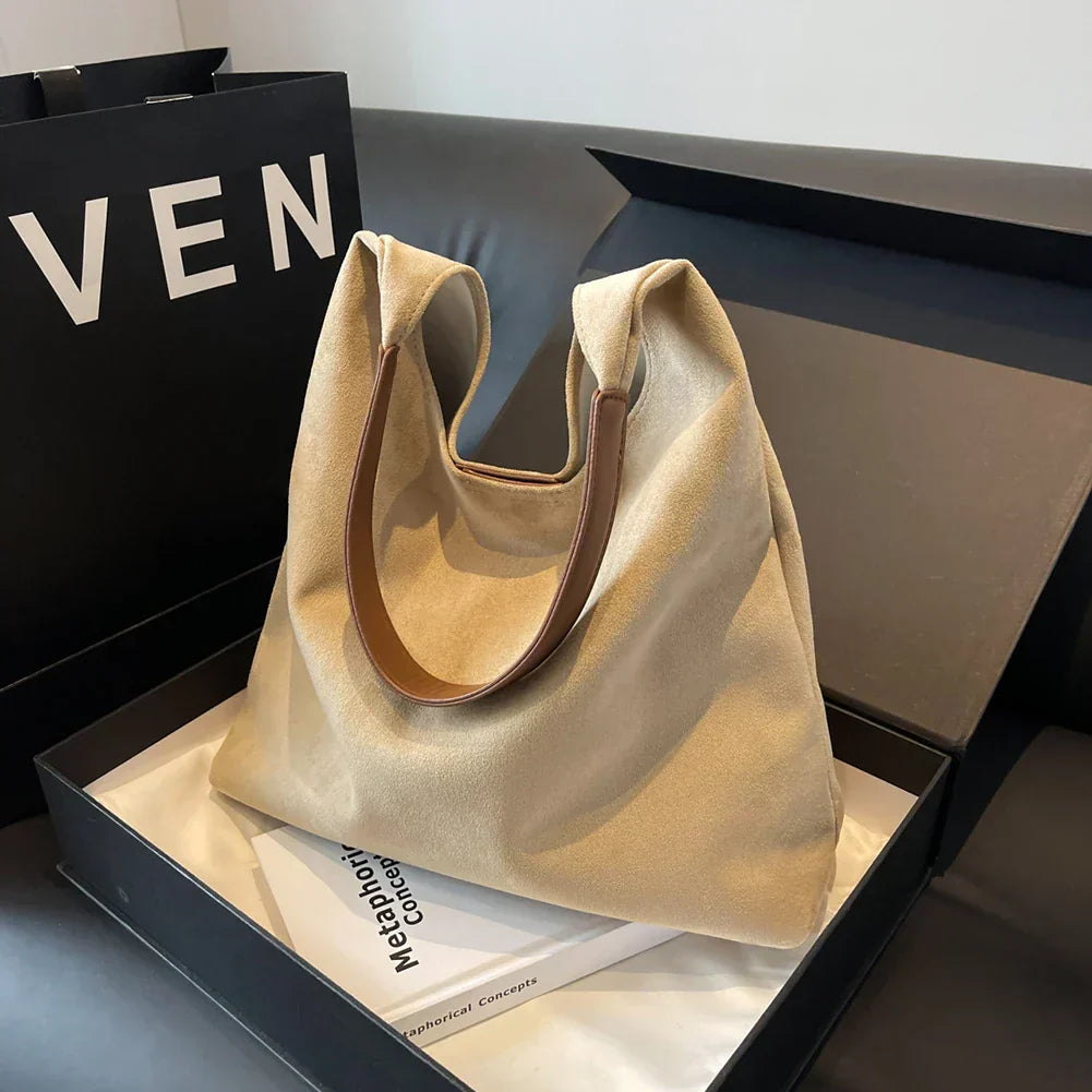 Livia – Soft Suede Bag