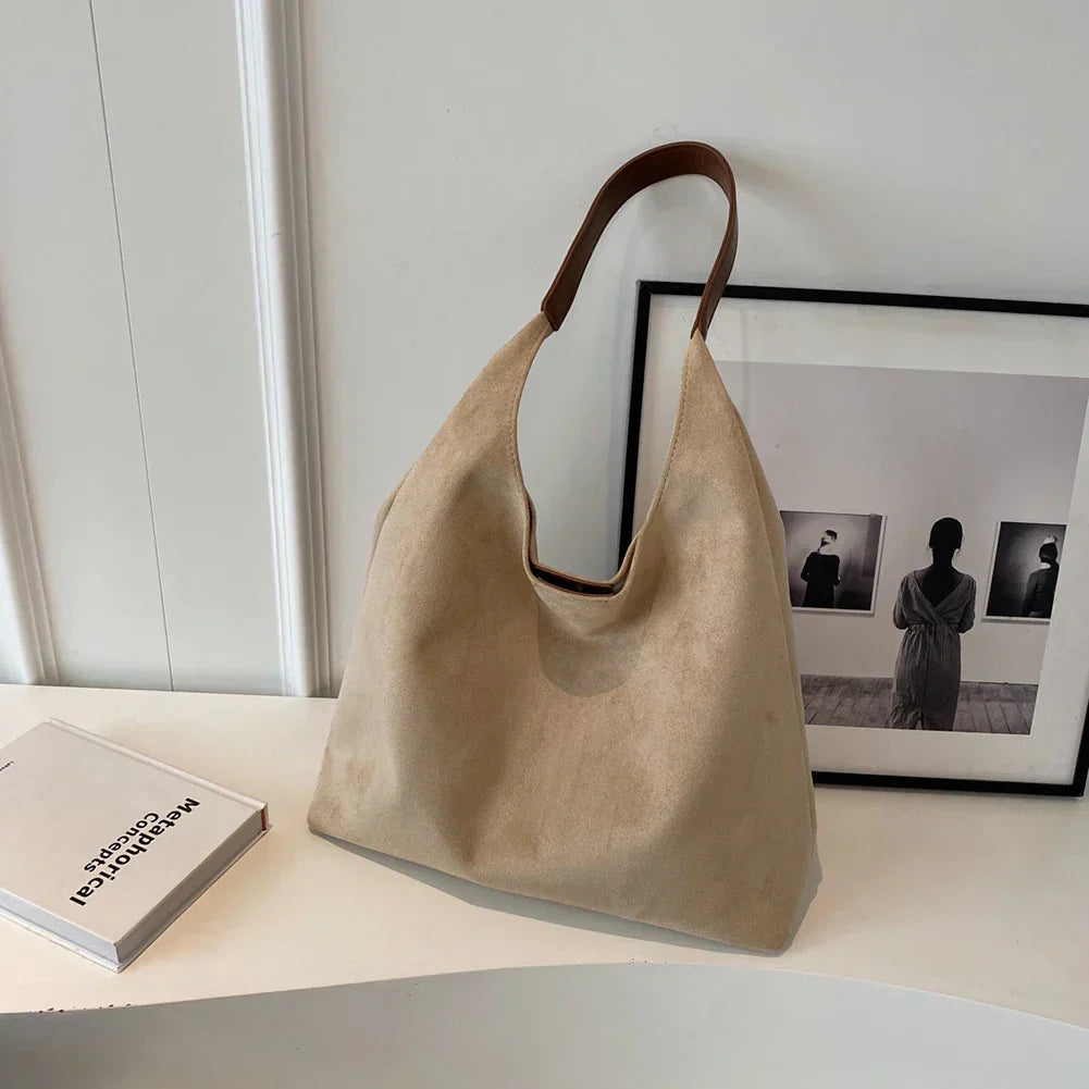 Livia – Soft Suede Bag