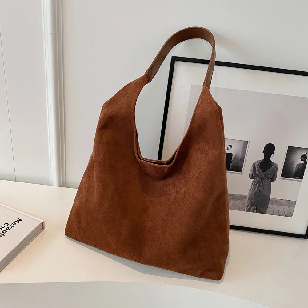Livia – Soft Suede Bag