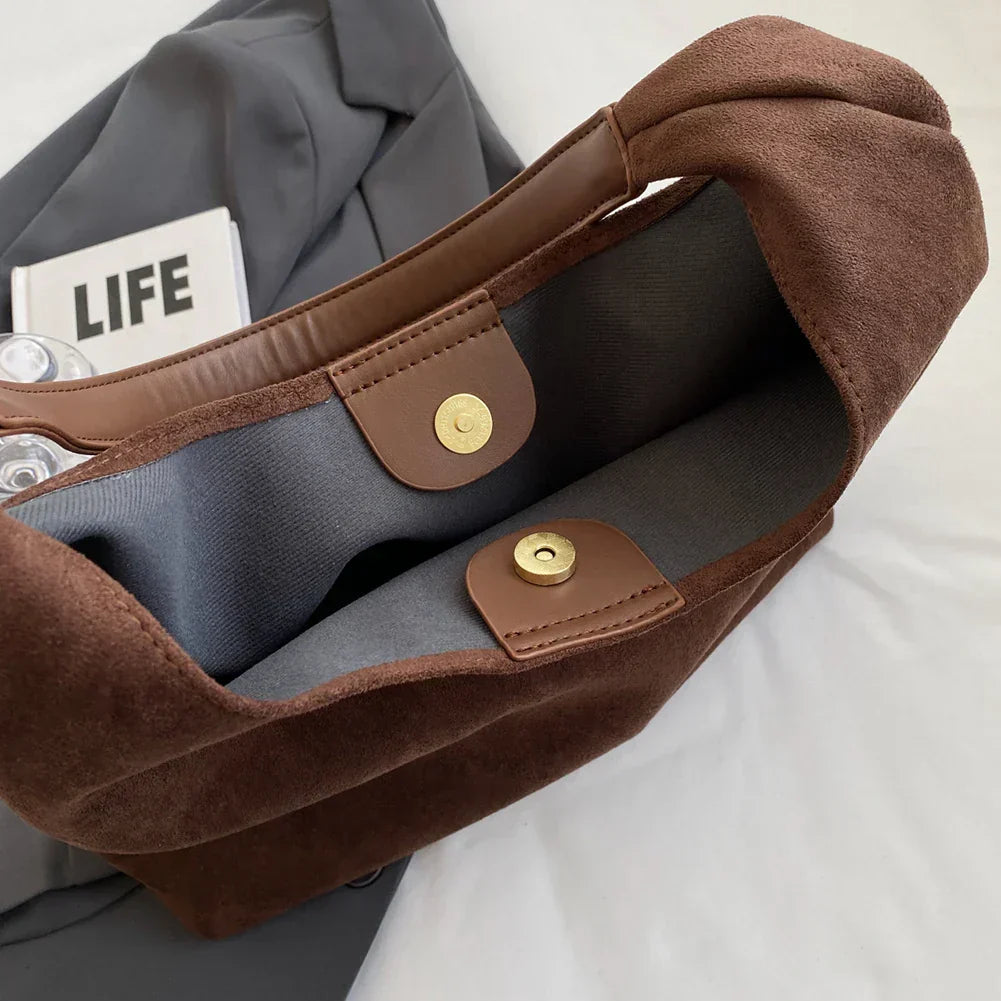 Livia – Soft Suede Bag