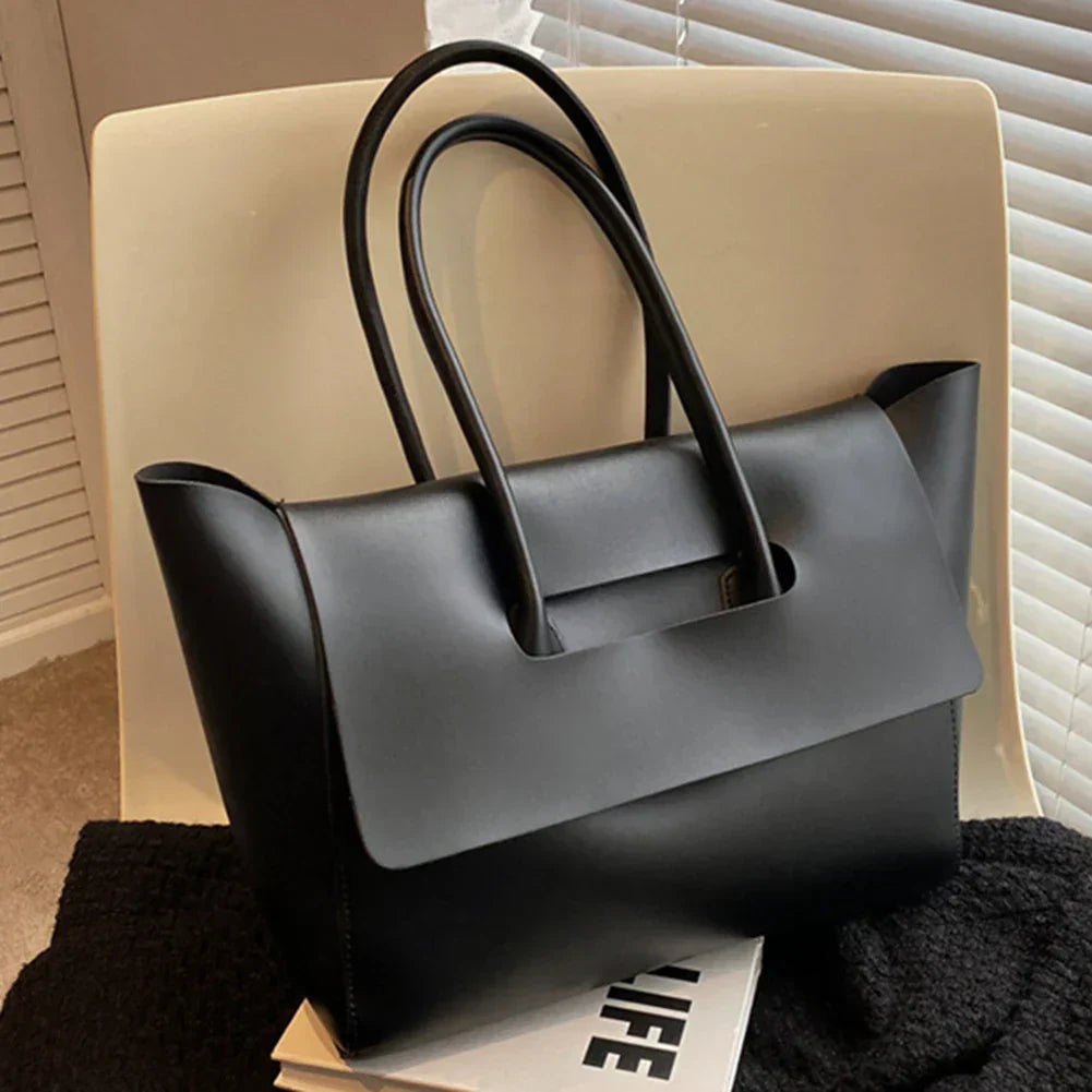 Tova – Minimalist Shoulder Bag