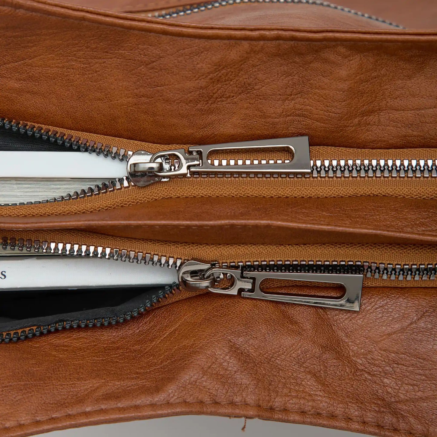 Sorelle – Crossbody Bag