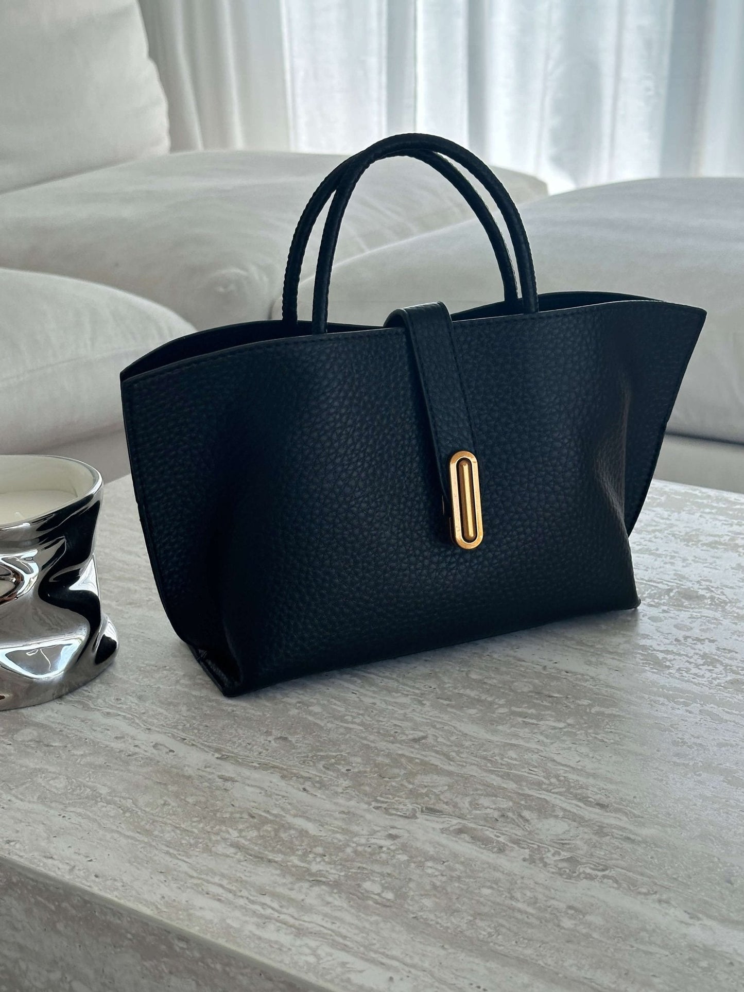 Livia – Elegant Tote Bag